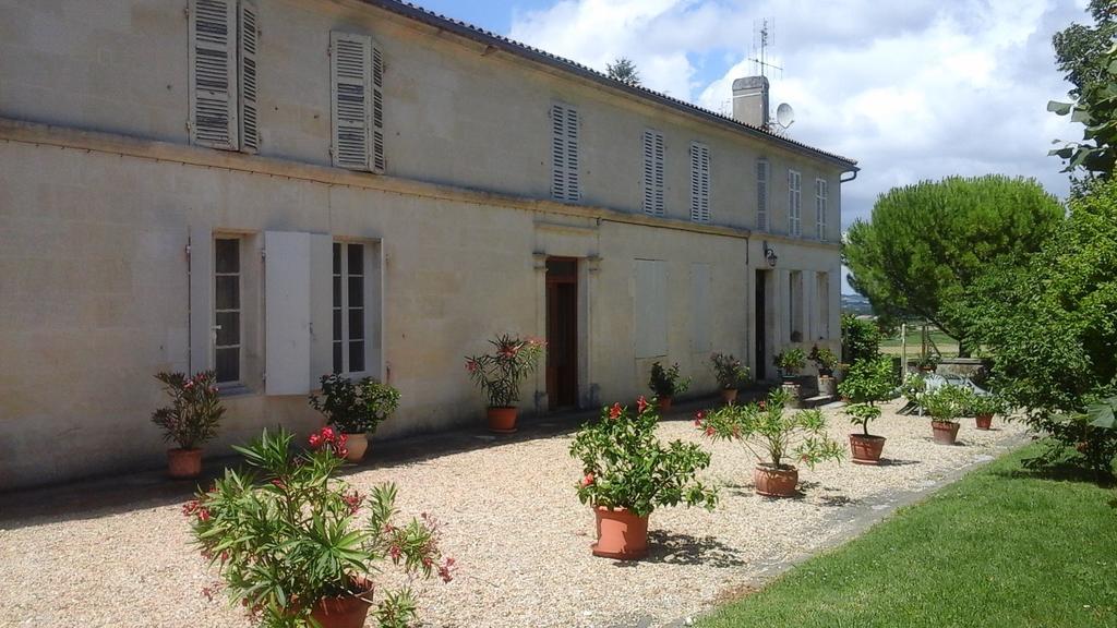 Le Vieux Noyer Bed & Breakfast Saint-Maurice-de-Tavernole ภายนอก รูปภาพ