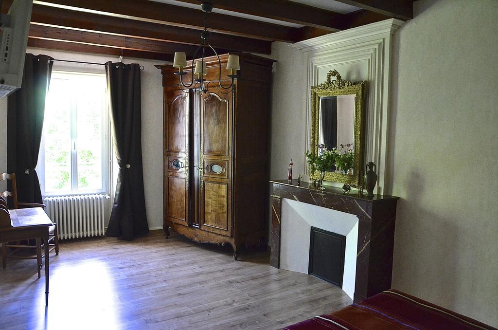 Le Vieux Noyer Bed & Breakfast Saint-Maurice-de-Tavernole ห้อง รูปภาพ